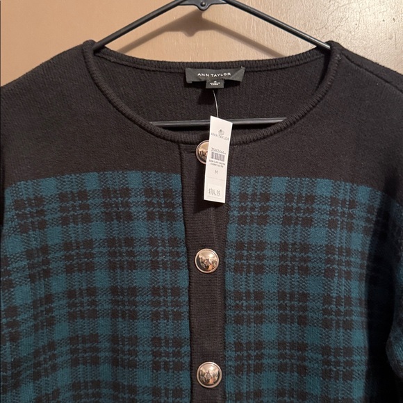 Ann Taylor Women’s Plaid Patterned Sweater - Greenand Black Size M - Picture 3 of 7